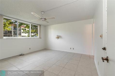 8960 S Hollybrook Boulevard Pembroke Pines FL 33025