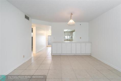 8960 S Hollybrook Boulevard Pembroke Pines FL 33025