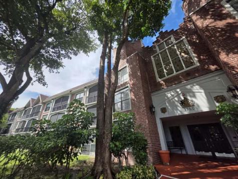 3760 Inverrary Drive Lauderhill FL 33319