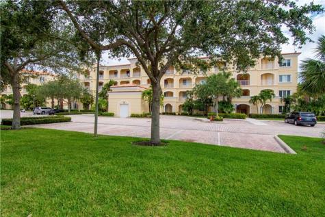 19 Harbour Isle Drive W Hutchinson Island FL 34949