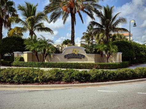 19 Harbour Isle Drive W Hutchinson Island FL 34949