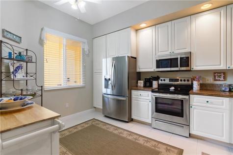 19 Harbour Isle Drive W Hutchinson Island FL 34949