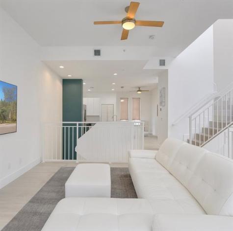 703 SE 16th Court Fort Lauderdale FL 33316