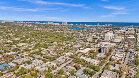 703 SE 16th Court Fort Lauderdale FL 33316