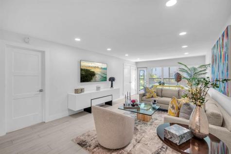 13725 Via Aurora Delray Beach FL 33484