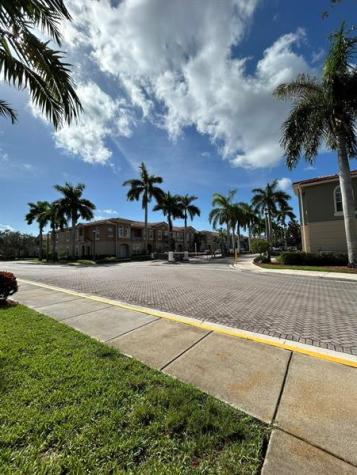 9065 Plymouth Place Tamarac FL 33321