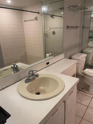 3083 N Oakland Forest Drive Oakland Park FL 33309