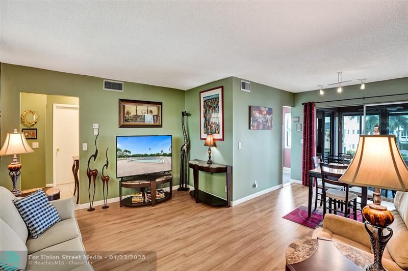 32 Colonial Club Drive Boynton Beach FL 33435