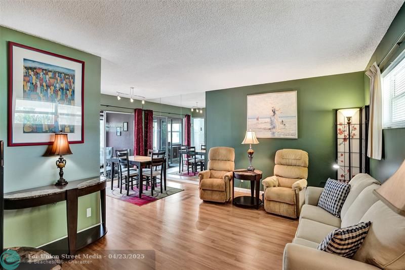 32 Colonial Club Drive Boynton Beach FL 33435