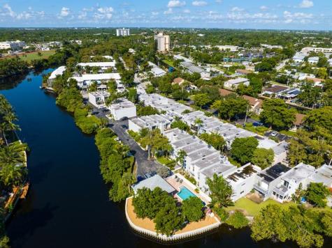 658 Kensington Place Wilton Manors FL 33305