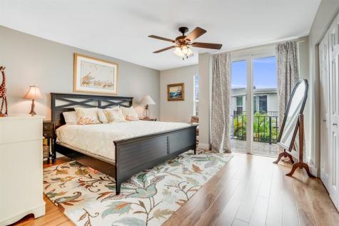 658 Kensington Place Wilton Manors FL 33305