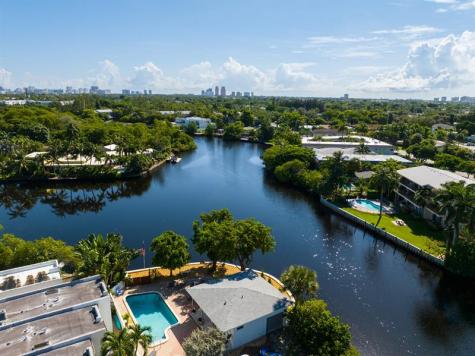 658 Kensington Place Wilton Manors FL 33305