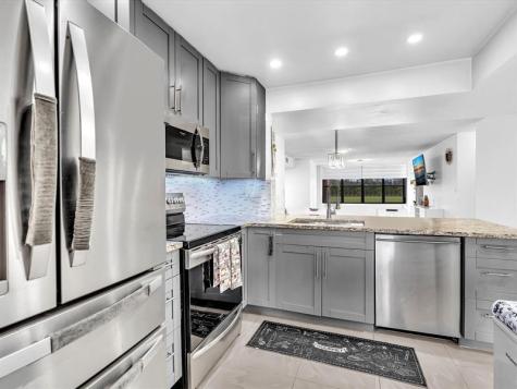 2659 N Carambola Circle Pompano Beach FL 33066