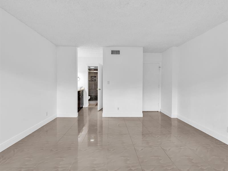 2659 N Carambola Circle Pompano Beach FL 33066