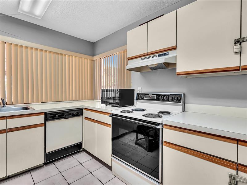 2659 N Carambola Circle Pompano Beach FL 33066