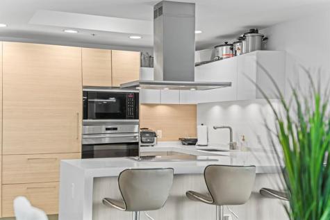 17111 Biscayne Boulevard Aventura FL 33160