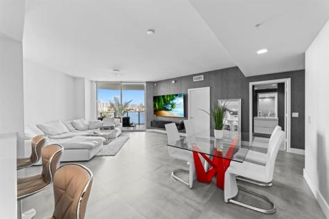 17111 Biscayne Boulevard Aventura FL 33160