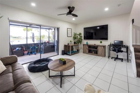 334 NW 103rd Terrace Pembroke Pines FL 33026