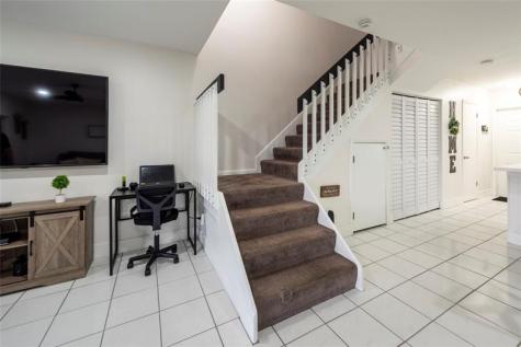 334 NW 103rd Terrace Pembroke Pines FL 33026