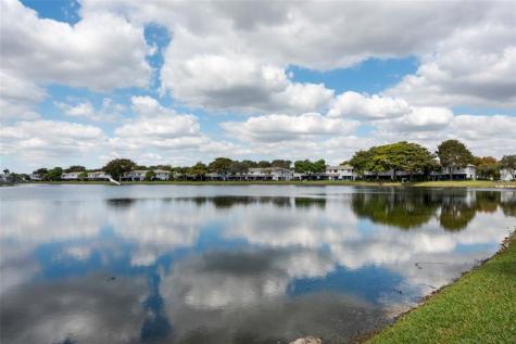 334 NW 103rd Terrace Pembroke Pines FL 33026
