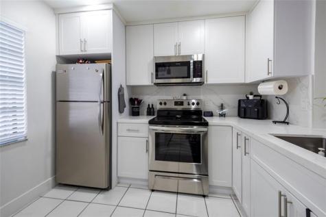 334 NW 103rd Terrace Pembroke Pines FL 33026