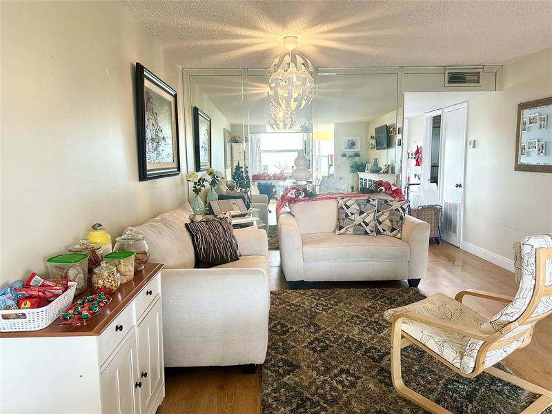 9821 Sunrise Lakes Boulevard Sunrise FL 33322