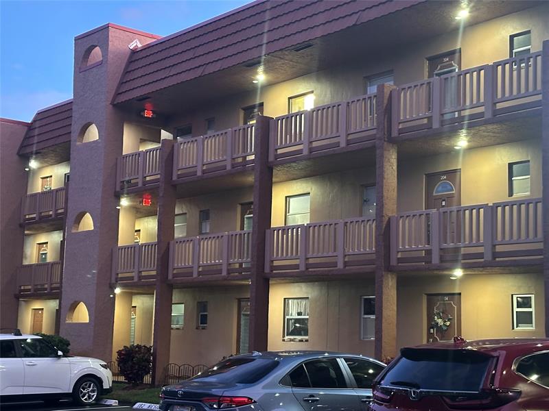 9821 Sunrise Lakes Boulevard Sunrise FL 33322