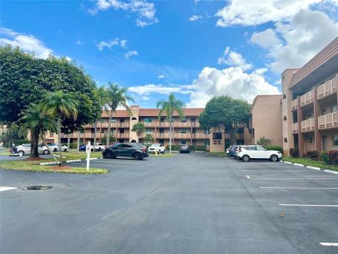 9821 Sunrise Lakes Boulevard Sunrise FL 33322