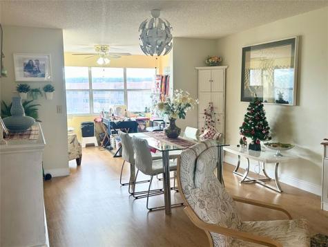 9821 Sunrise Lakes Boulevard Sunrise FL 33322