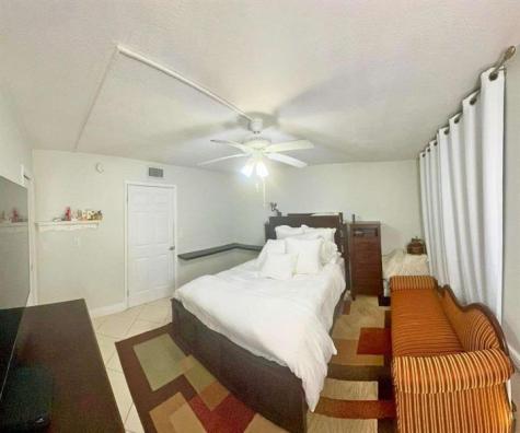 5160 Las Verdes Circle Delray Beach FL 33484