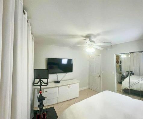 5160 Las Verdes Circle Delray Beach FL 33484