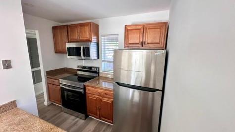 927 Twin Lakes Coral Springs FL 33071