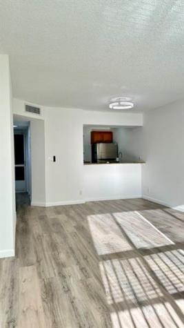 927 Twin Lakes Coral Springs FL 33071