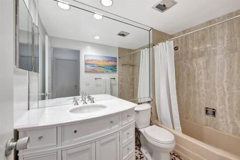 3200 NE 36th Street Fort Lauderdale FL 33308