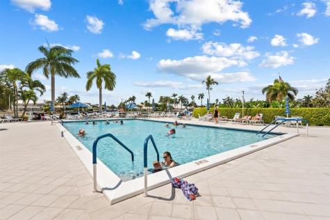 3200 NE 36th Street Fort Lauderdale FL 33308