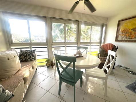 2004 Harwood C Deerfield Beach FL 33442