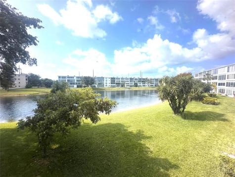 2004 Harwood C Deerfield Beach FL 33442