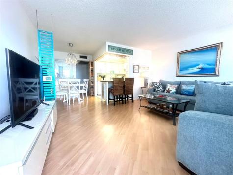 2004 Harwood C Deerfield Beach FL 33442