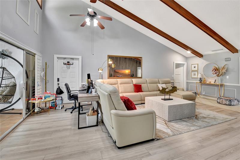 6133 Old Court Road Boca Raton FL 33433