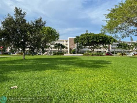 4035 Cambridge B Deerfield Beach FL 33442