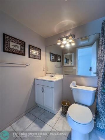 4035 Cambridge B Deerfield Beach FL 33442