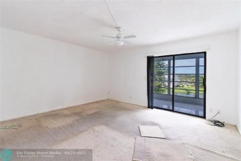 4035 Cambridge B Deerfield Beach FL 33442