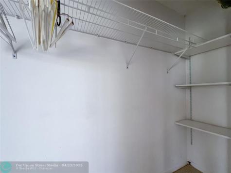 4035 Cambridge B Deerfield Beach FL 33442