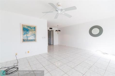 4035 Cambridge B Deerfield Beach FL 33442