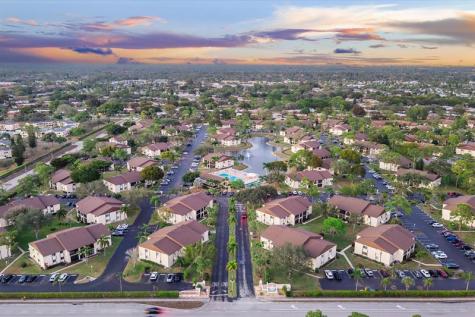 113 Lake Pine Circle Greenacres FL 33463