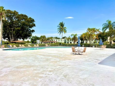7897 Golf Circle Drive Margate FL 33063