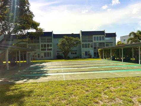 7897 Golf Circle Drive Margate FL 33063