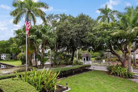 103 Royal Park Drive Oakland Park FL 33309