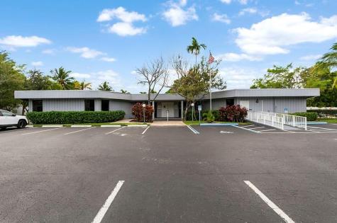 103 Royal Park Drive Oakland Park FL 33309