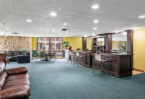 103 Royal Park Drive Oakland Park FL 33309